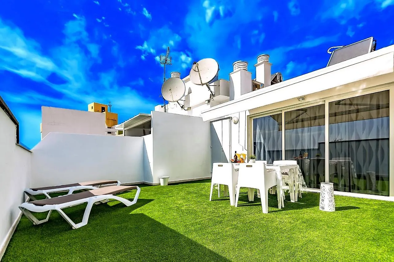 Luxury Penthouse Sea View, Los Cristianos شقة